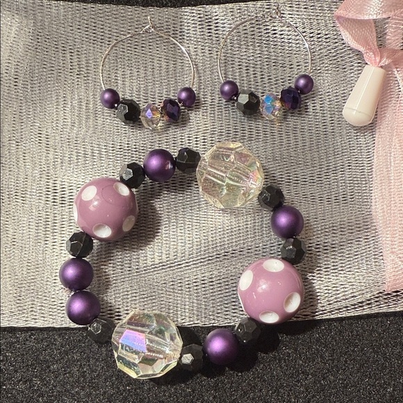 handmade by Dawn Jewelry - Elegant Purple and Pink Beaded Bracelet